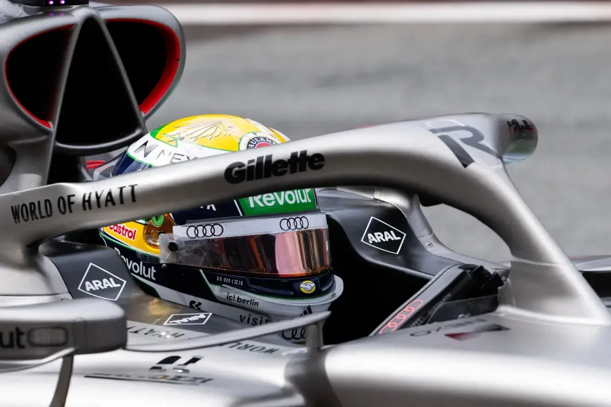 Russell faz a pole da corrida sprint do GP dos Países Baixos; Bortoleto é 9º