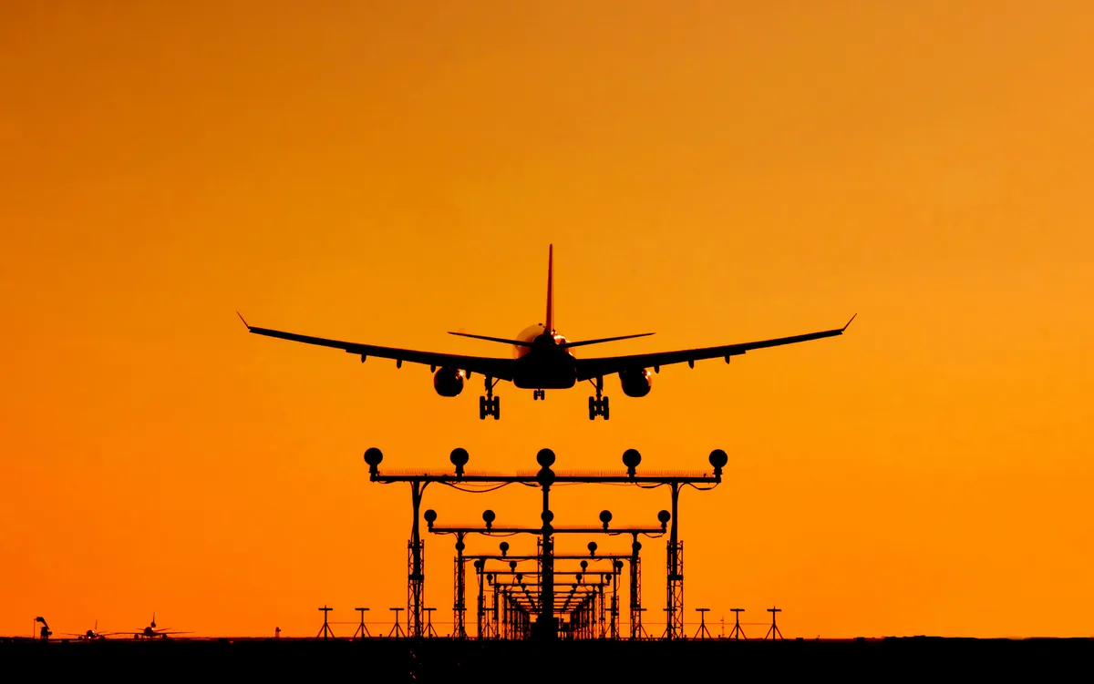 Pilots and Flight Attendants Face a Real Cancer Risk. Frequent Flyers Shouldn’t Panic