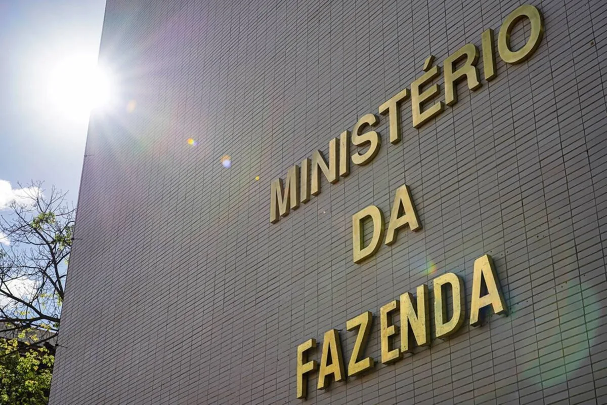 Governo espera superávit de R$ 18,6 bilhões no Orçamento de 2027