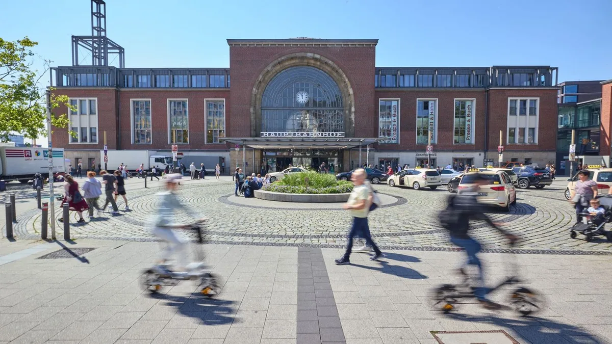 Am Kieler Hauptbahnhof: Taser-Einsatz nach Angriff auf Polizisten