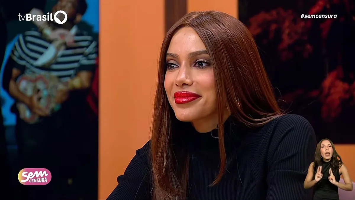 Anitta sobre a influência de Carmen Miranda: "As nossas personalidades são muito parecidas"
