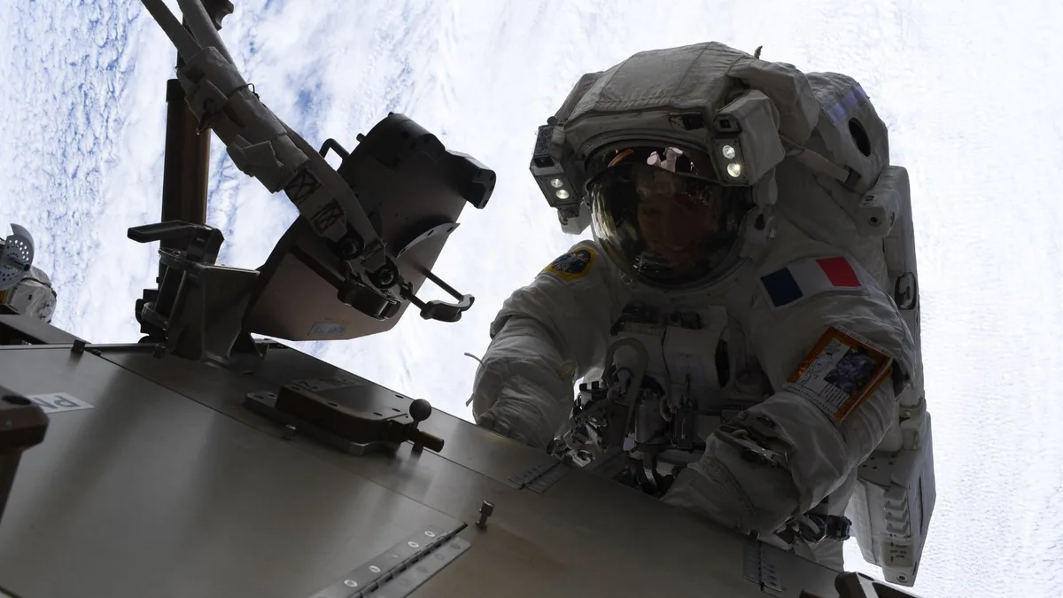 "Vous avez fait un excellent travail": l'astronaute française Sophie Adenot a réalisé sa troisième sortie dans l'espace