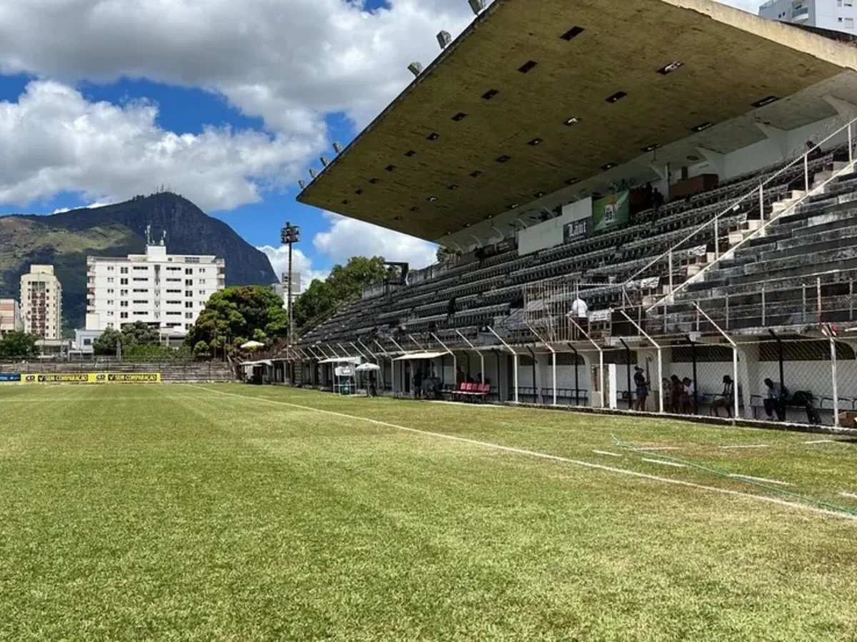 Jogadores do Democrata-GV denunciam atrasos salariais e cobram pagamentos