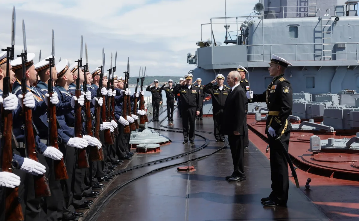 Crusoé: Putin ameaça confiscar navios europeus