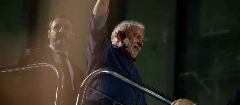 Rallying in São Paulo, presidential candidates seek votes and political support