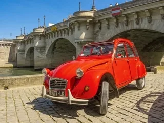 ENTRETIEN. Pourquoi la 2 CV est-elle devenue une icône