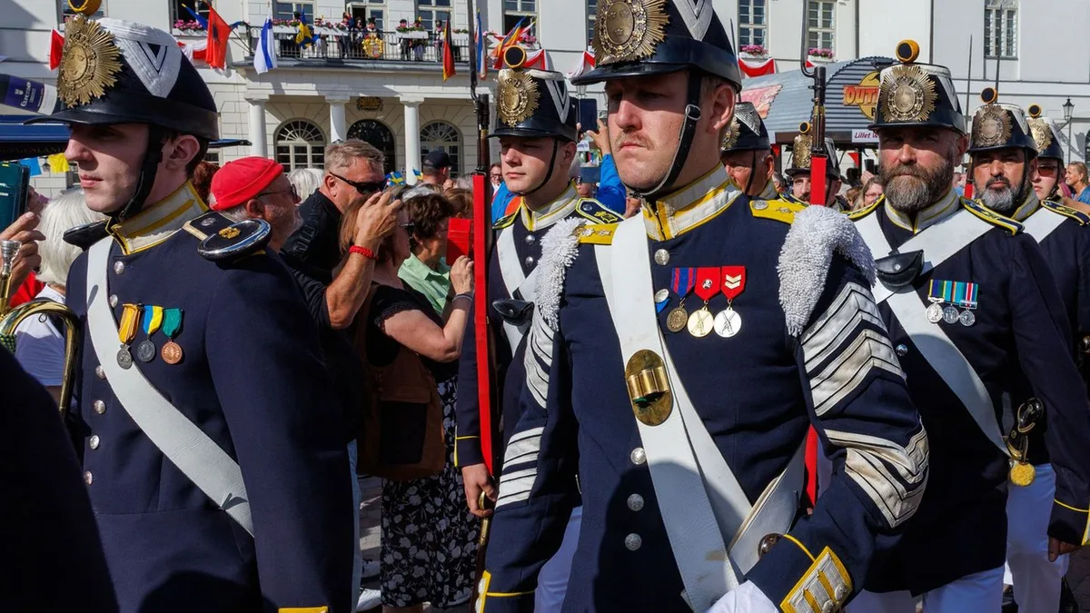Volksfeste: 25. Schwedenfest in Wismar eröffnet - „Fest des Friedens“