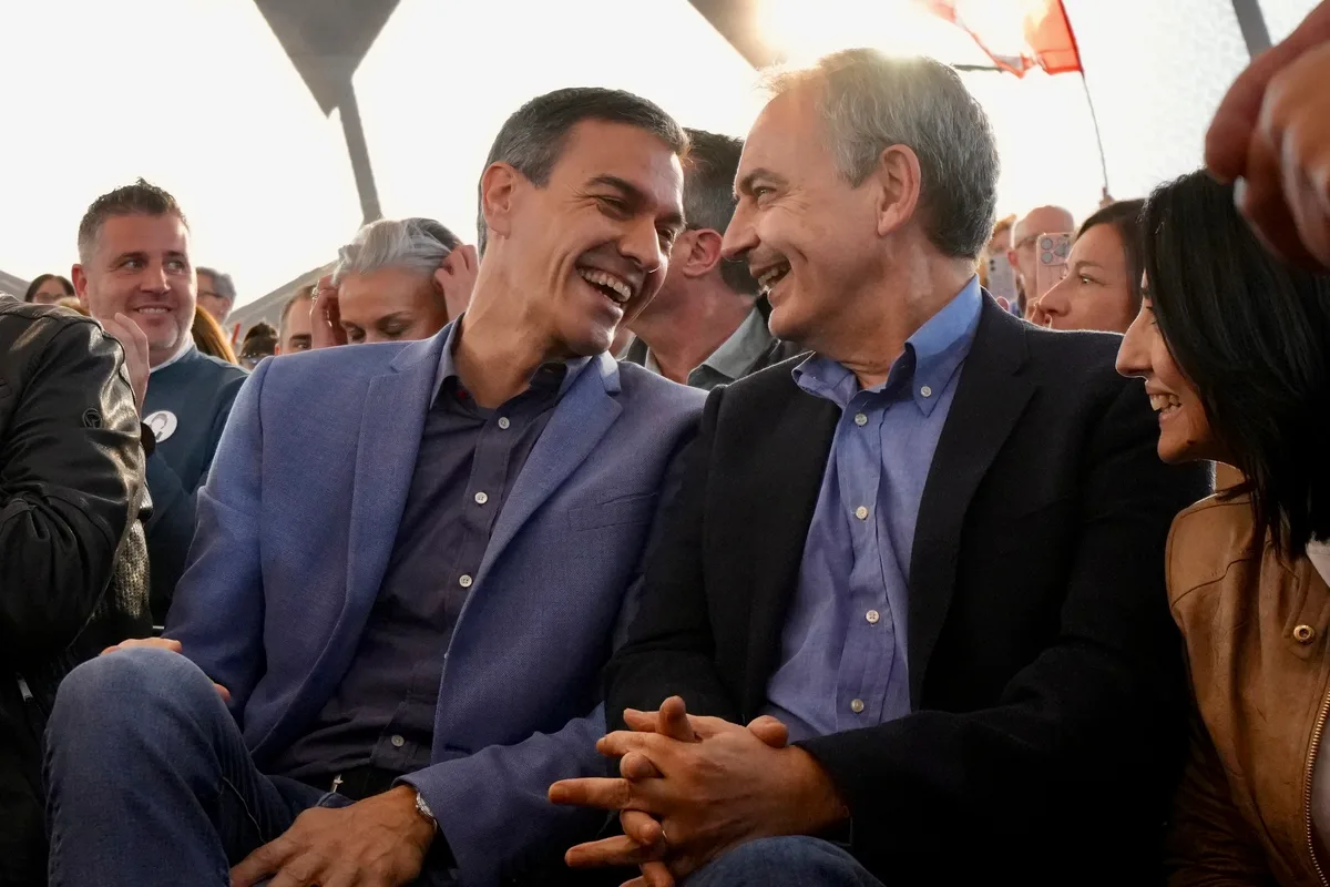 Lo que ya se sabe de Plus Ultra: un circuito de pagos gracias al rescate público que llegó a Zapatero y sin que Sánchez se inmute