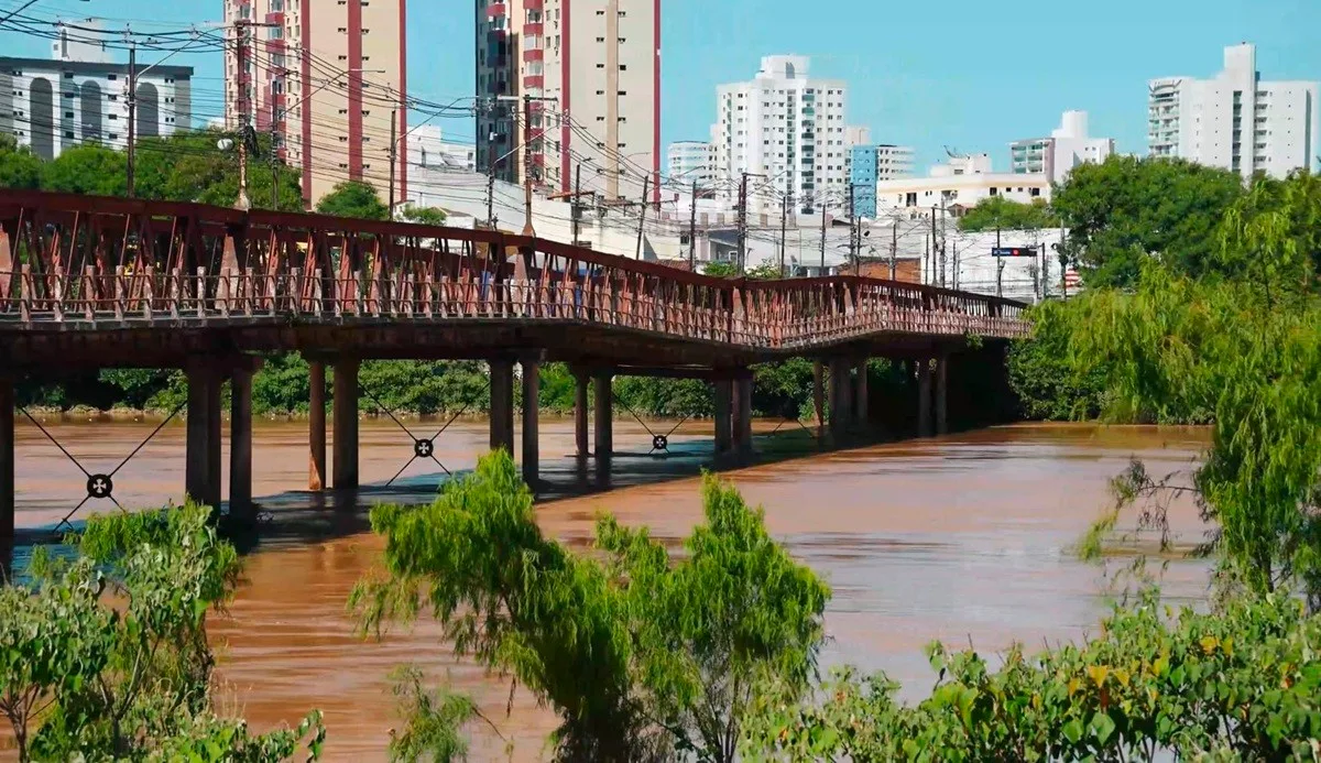 Estado autoriza contratação de R$ 3,6 milhões para recuperar Ponte de Ferro em Campos