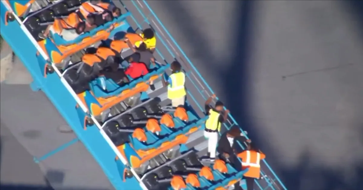 Un hombre murió tras caer de una montaña rusa en Six Flags Over Georgia: varias personas resultaron heridas