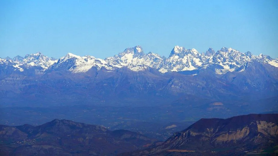 Massif des Écrins : deux jeunes alpinistes trouvent la mort dans la face Nord d'Ailefroide