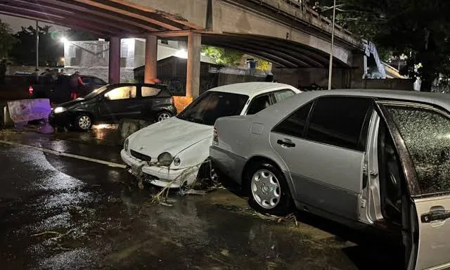 Analista explica cómo operan las coberturas de seguros para vehículos ante afectaciones por lluvias