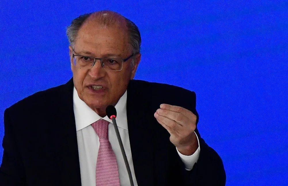 Alckmin defende mandato e código de ética para ministros do STF