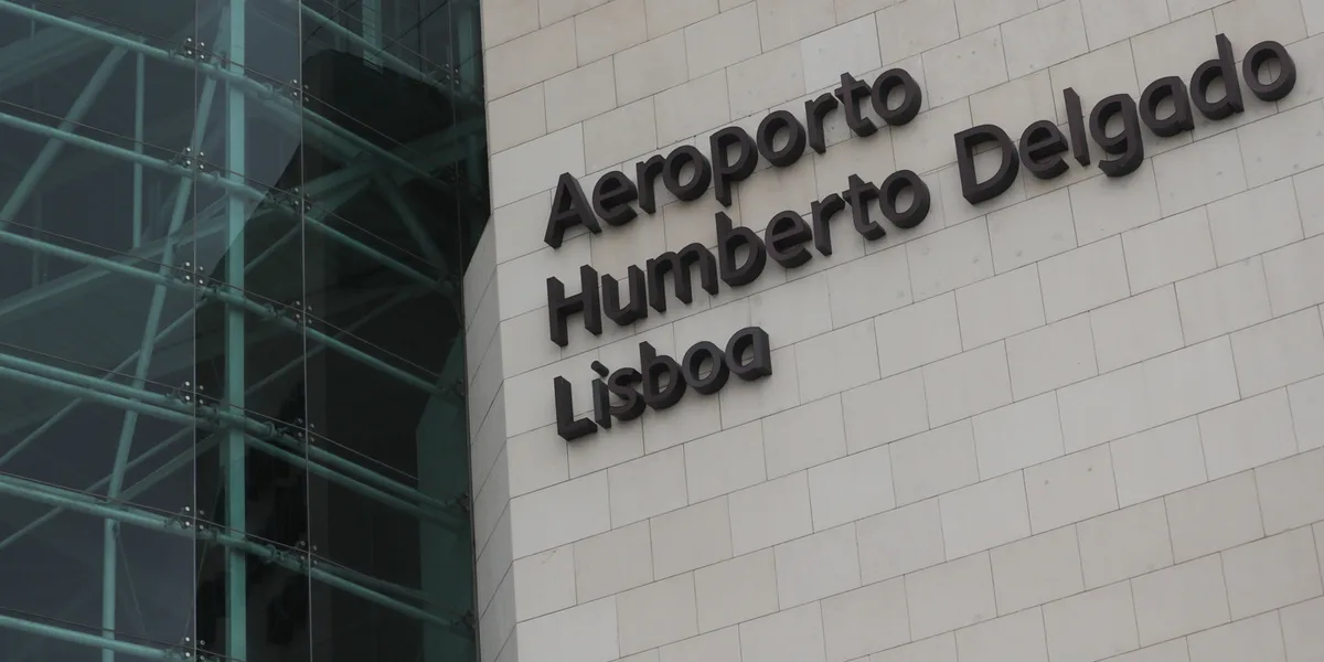 Táxis no Aeroporto de Lisboa passam a ter tarifa fixa. Acordo é assinado hoje