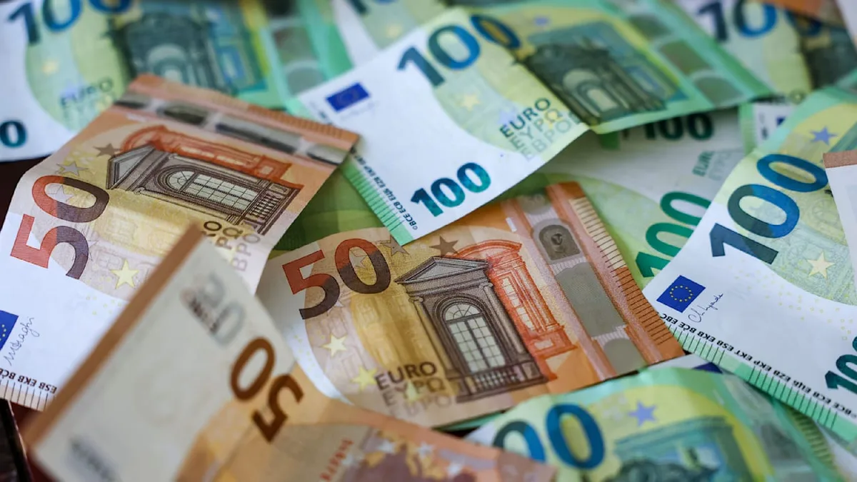 Angst vor „Vampireffekt“ - Droht unserem Bargeld der schleichende Tod?