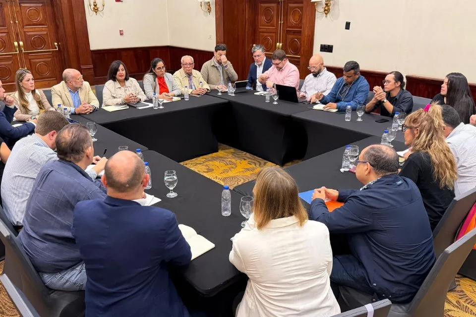 Figuera destaca rol de ONG: No pueden existir leyes coercitivas que limiten su existencia