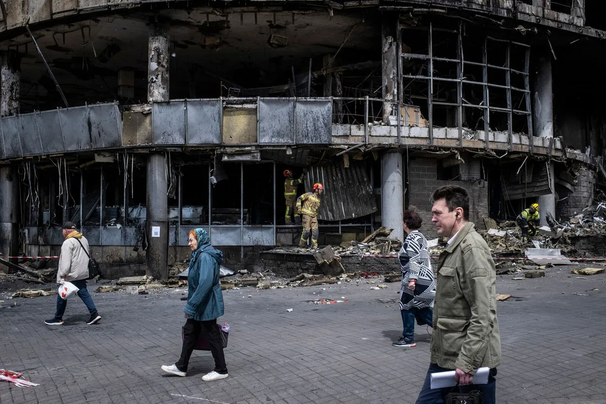 Guerre en Ukraine : « La Russie s’attelle à détruire ce qui fait la résilience des Ukrainiens »
