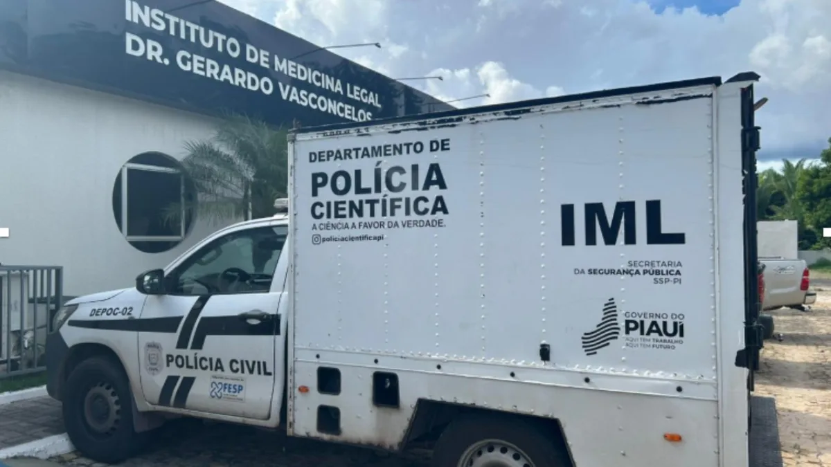Jovem de 29 anos morre com suspeita de choque elétrico após sair do banho e tocar em extensão em Teresina