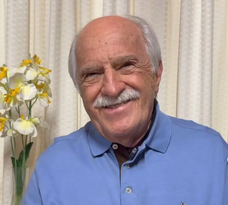 “A idade às vezes pesa”, diz Ary Fontoura sobre atuar aos 93 anos