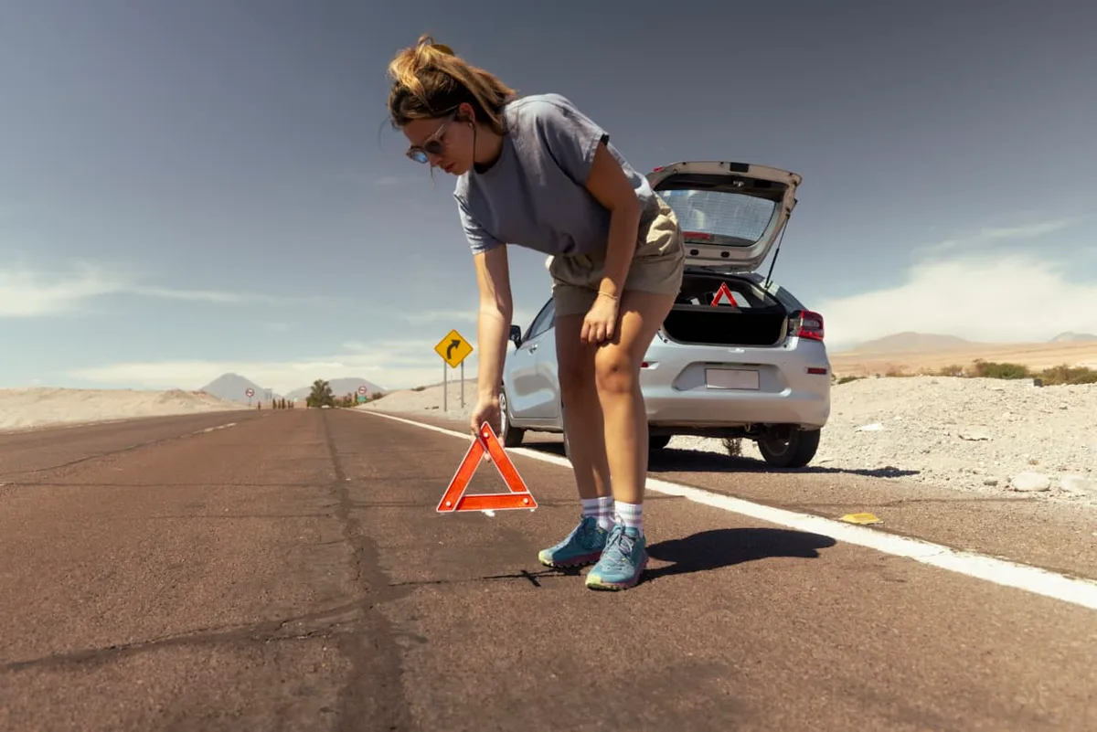 7 things you should always keep in your car