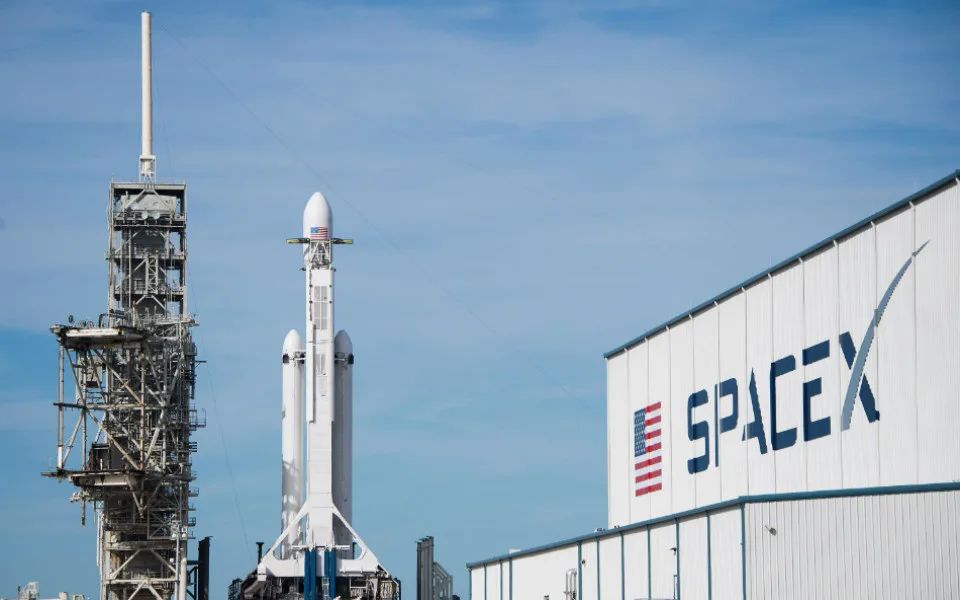 SpaceX vai construir base espacial nos EUA no valor de 86.000 milhões
