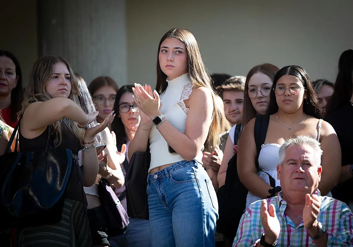 Tres universitarios de Granada renuncian a estudiar en México tras el asesinato de una compañera