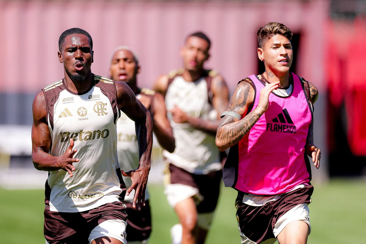Escalação do Flamengo: Carrascal, Paquetá e Luiz Araújo disputam vaga de Plata contra o Botafogo