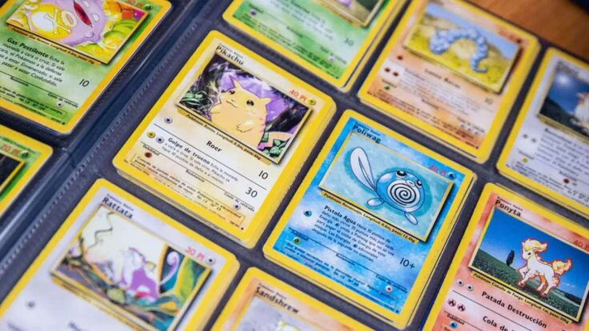 Detienen a un revendedor de cartas de 'Pokémon' en una tienda tras una pelea en la que salió herida una niña de 4 años