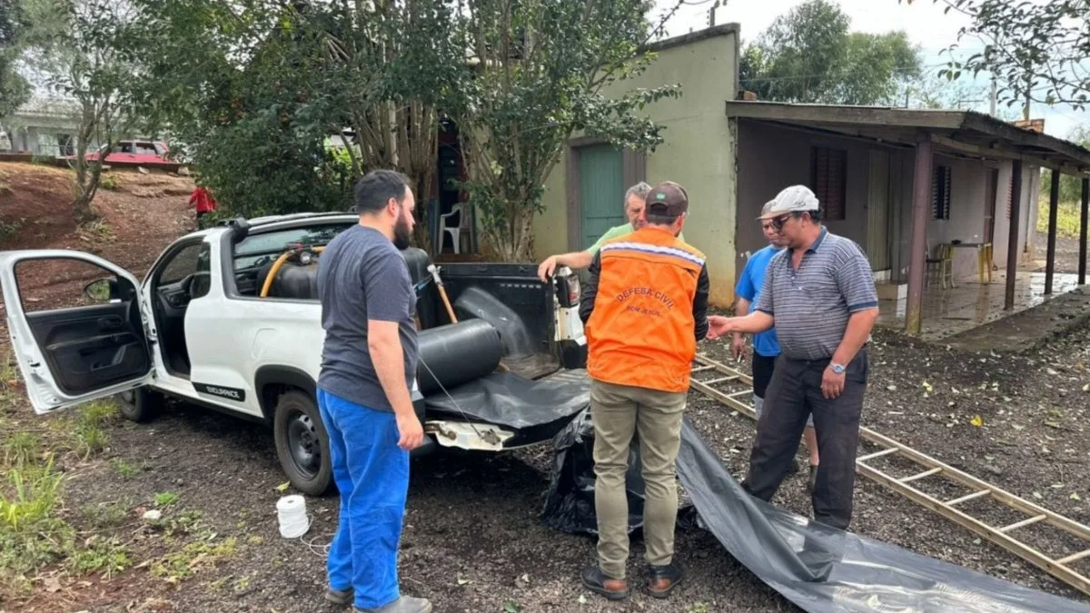 Temporal com granizo atinge 81 casas e mais de 300 pessoas em 2ª cidade de SC a decretar emergência