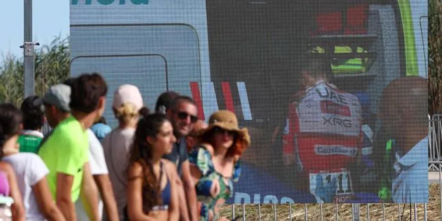 Tadej Pogacar contraint à l’abandon sur le Tour d’Espagne après une grosse chute