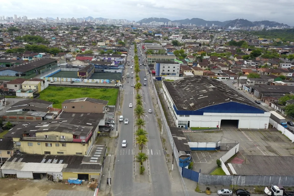 Guarujá terá interdições em avenidas por obras até 31 de agosto; veja mudanças no trânsito