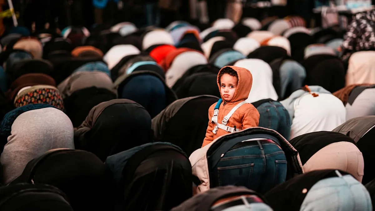 Weil es den Schulfrieden gefährdet - Gericht: Schule darf Gebete von Muslimen verbieten