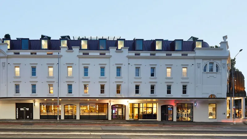 This hotel lost its gloss for decades. Now it’s a tribute to a classic cinematic era