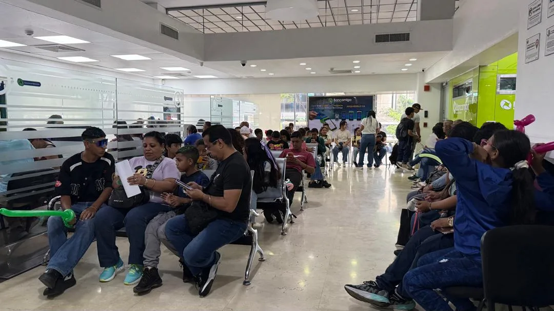 Bancamiga bancariza a más de 15.000 niños y adolescentes en histórico operativo por el regreso a clases