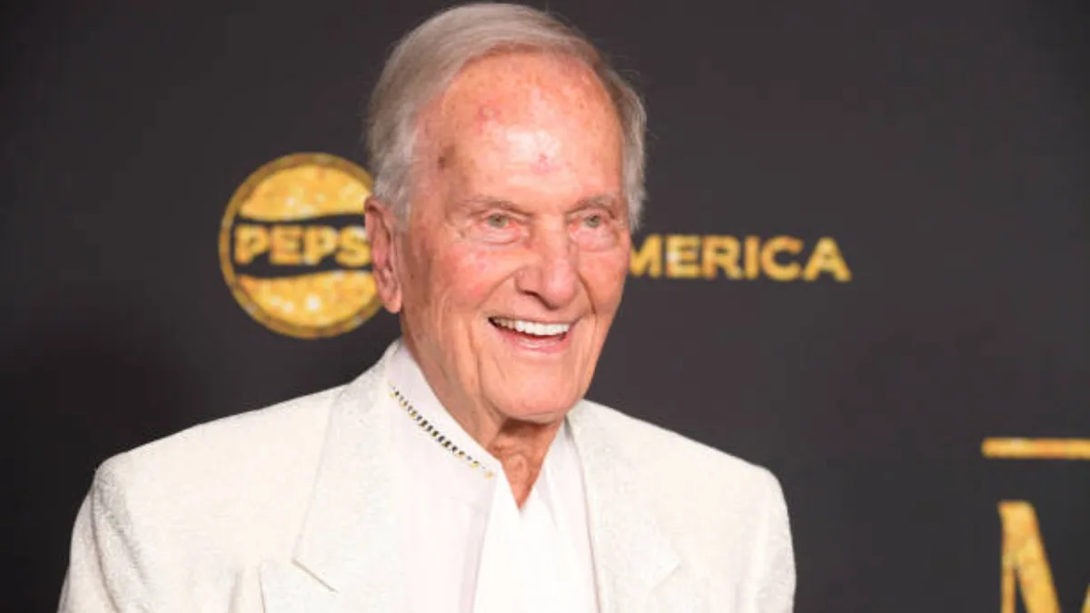 Pat Boone bought Beverly Hills estate for $159,000; now it asks $22.95m