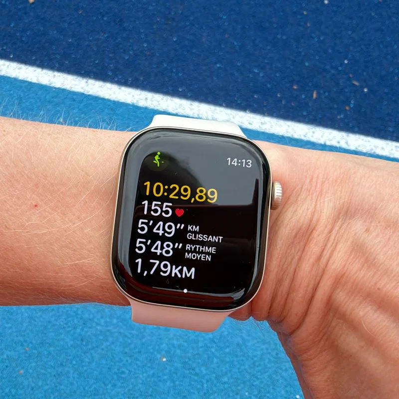 Test Apple Watch Series 12 : avec sa nouvelle puce, la montre passe un cap en autonomie