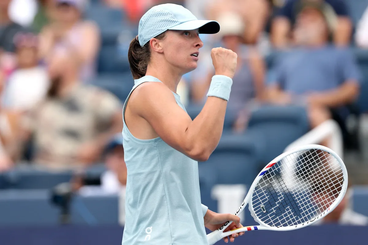 Swiatek vence Sakkari de virada e vai às oitavas do WTA 1000 de Cincinnati
