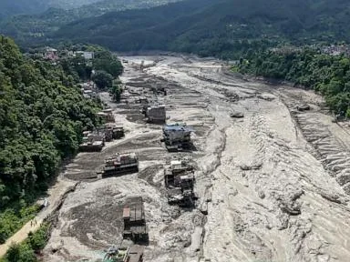 Americans reported among hundreds missing in Nepal floods, tourism board says