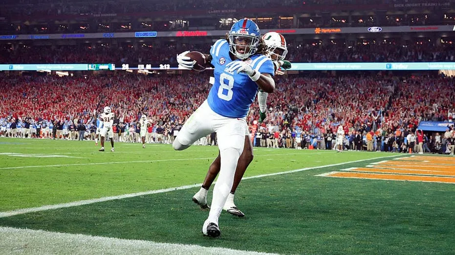 NCAA created this mess, now LSU set to make Dae’Quan Wright college football’s first NFL returnee
