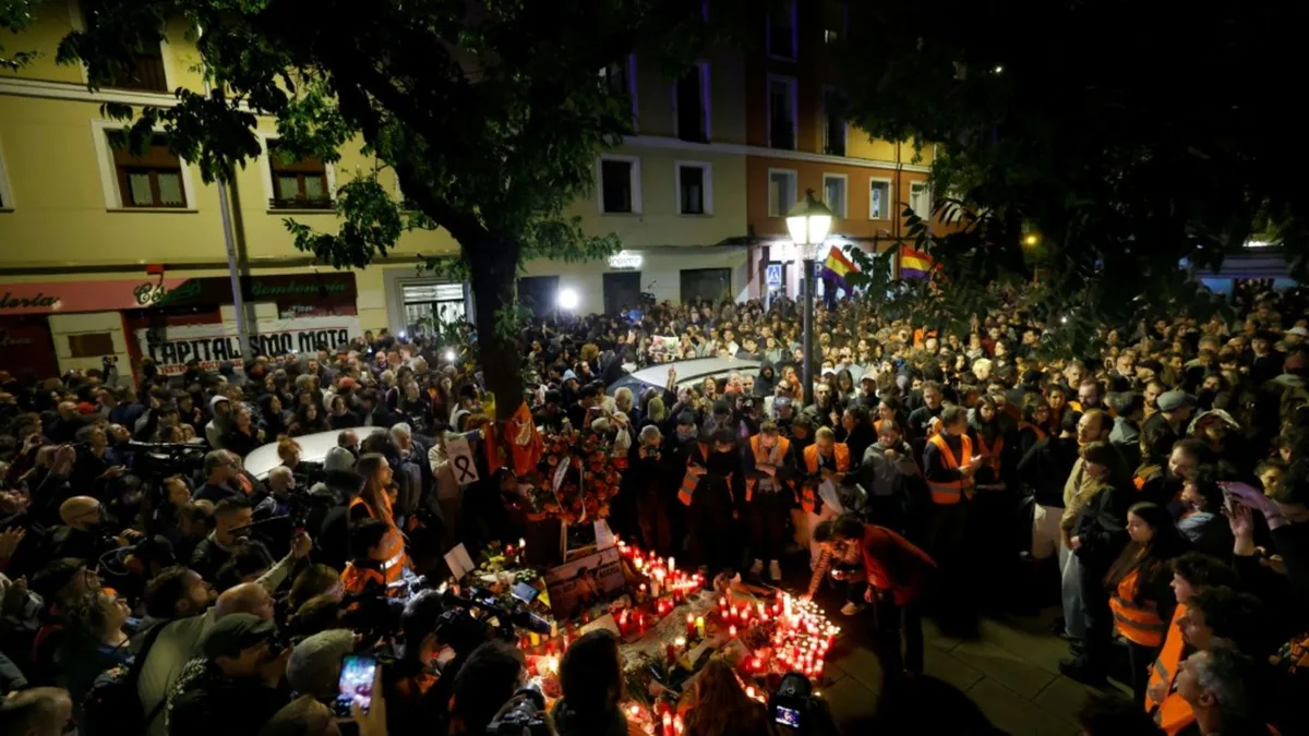„Ikone“ und „Symbol“: Zehntausende bei Gedenkmarsch nach Tod von Maricarmen in Madrid