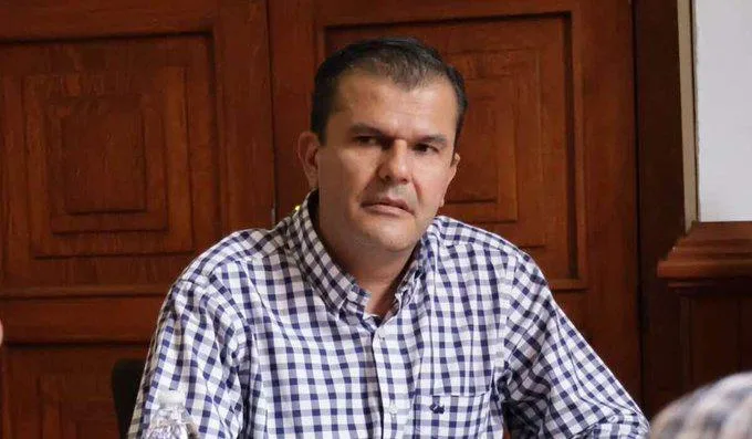 Juan Manzo responde a acusaciones ante la FGR y denuncia intento de desprestigio