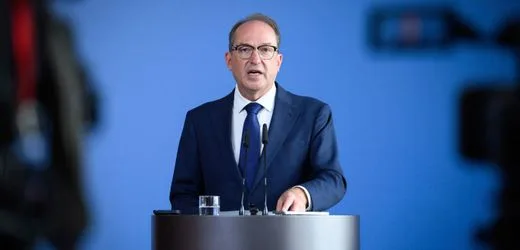 Berlin: Bundesanwaltschaft ermittelt gegen Verdächtigen wegen eines geheimen Waffendepots