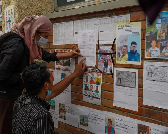 Families balance hope and despair in race to find survivors in Nepal as 41 Australians still missing