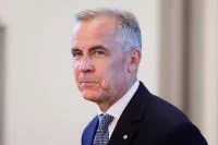 Canadá e França reforçam laços em meio a tensões com os EUA