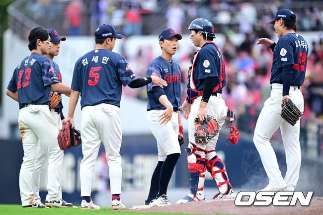 [사진]롯데, KIA에 고춧가루 제대로 뿌리며 4-0 완승