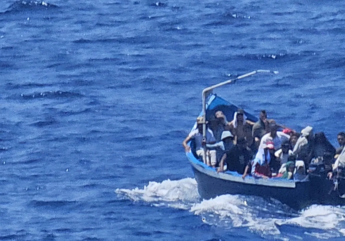 Aluvión de rescates en Lanzarote con 241 inmigrantes en las últimas horas