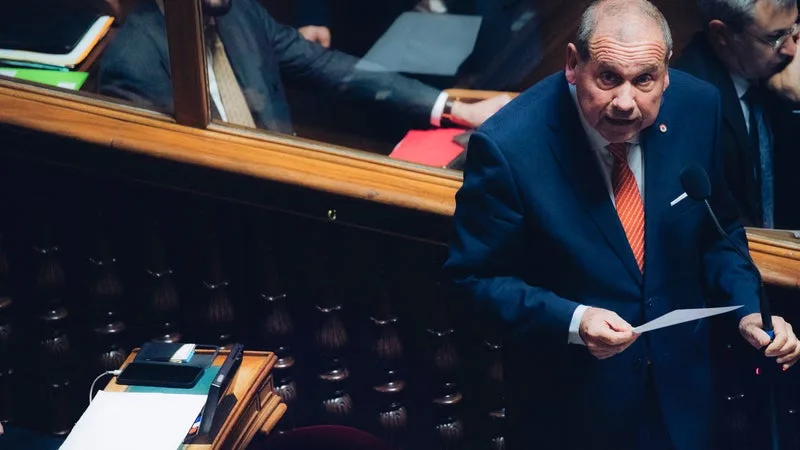 Colère des lycéens: un sénateur LR souhaite "supprimer Parcoursup", déplorant une "opacité inacceptable"