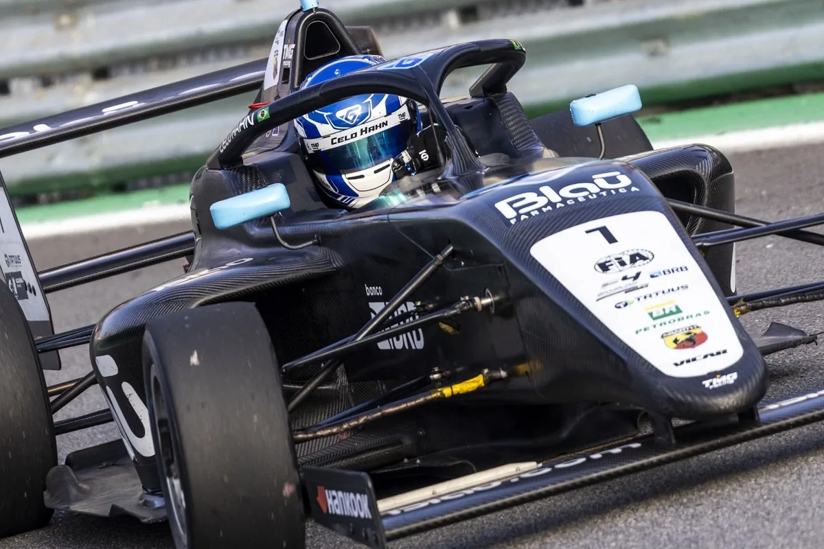 F4 divide Interlagos com a Porsche Cup e Hahn e Mesquita miram salto na tabela