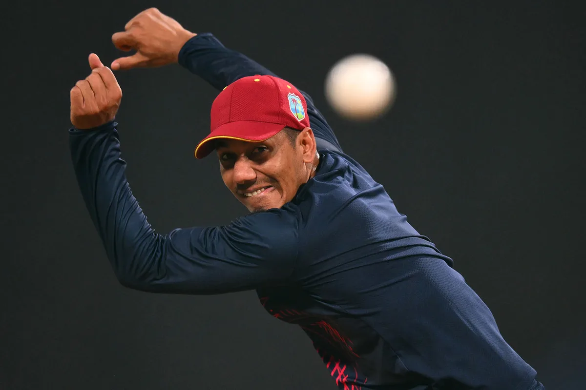 West Indies bring in Motie and bowl; India unchanged