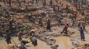 Al menos 13 muertos deja derrumbe de mina de oro en el suroeste de Colombia